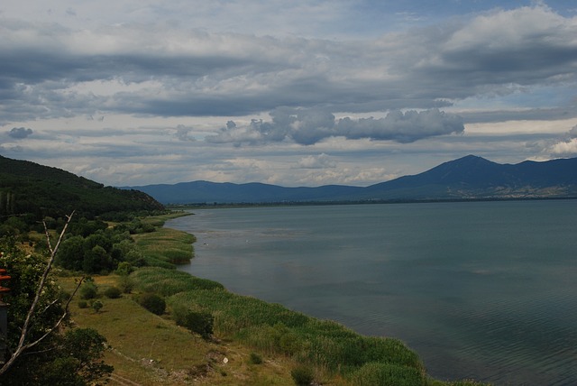 Entdecken Sie die Naturschönheit des Sees Prespa in Nordmazedonien